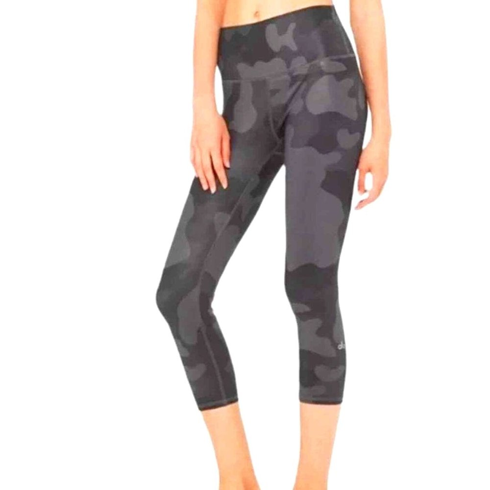 ALO Yoga Airbrush Capri Legging High Rise, M